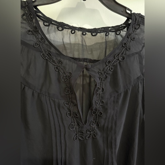 The Limited Sheer Tie-Front Tunic, size M - Picture 7 of 7